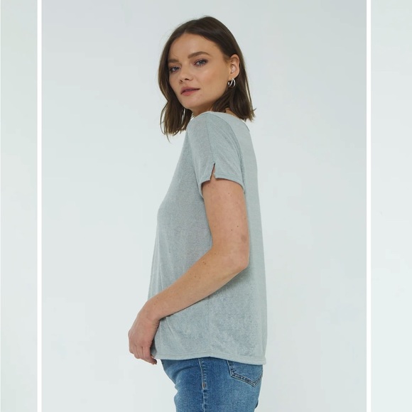 NWT project social Riley notched sleeve tee size medium in shady grey - Picture 2 of 3